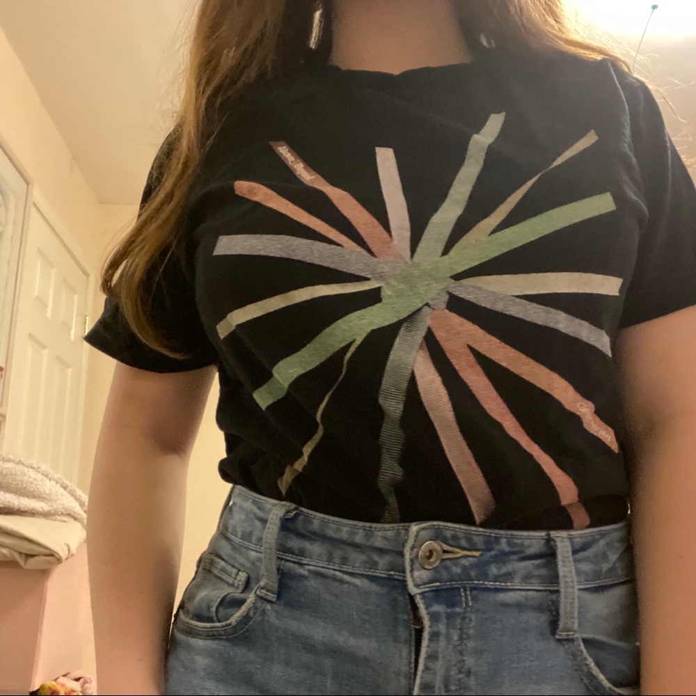 Multi color support group tee
